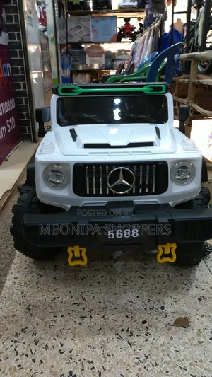 Ultimate Adventure Kids' Heavy Duty 4X4 Jumbo Ride-on Benz Car