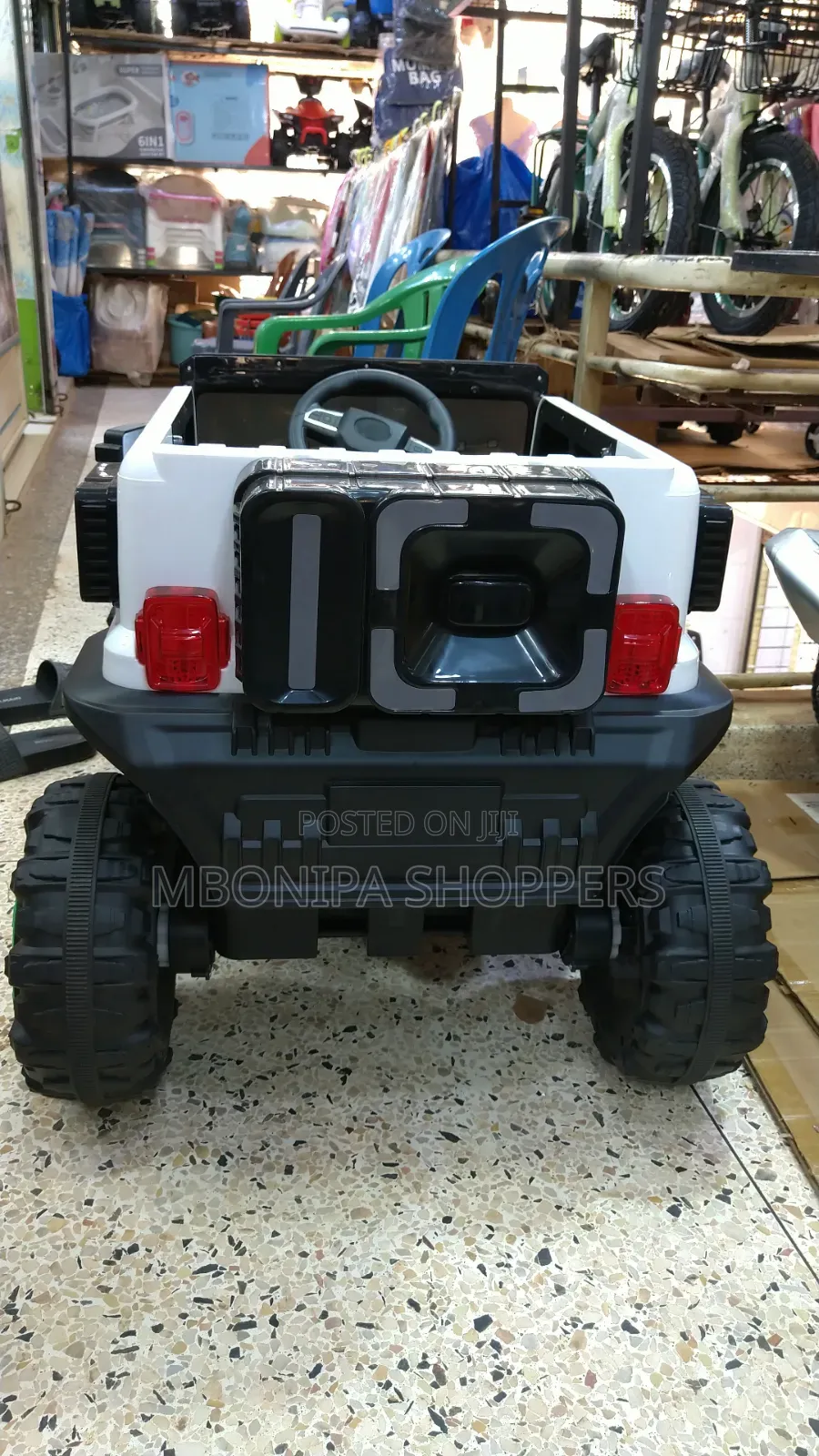 Ultimate Adventure Kids' Heavy Duty 4X4 Jumbo Ride-on Benz Car