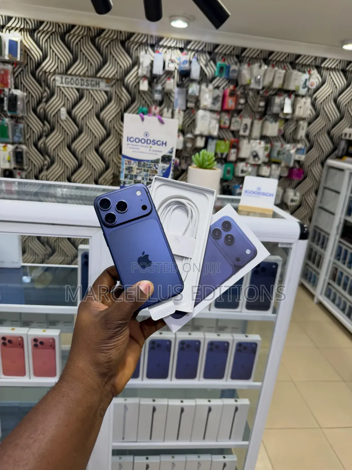 New Apple iPhone 17 Pro 256 GB Blue