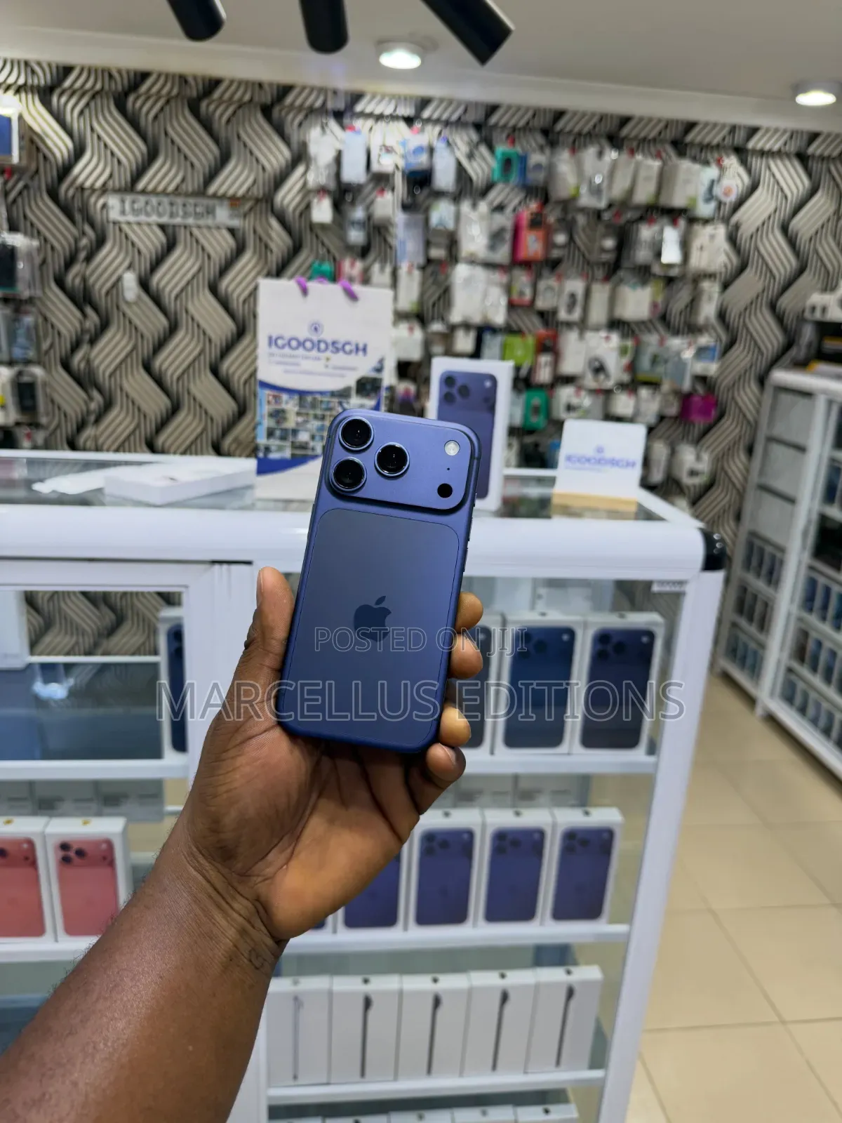 New Apple iPhone 17 Pro 256 GB Blue