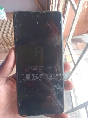 Tecno Spark 20 128 GB Black