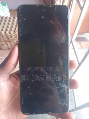 Tecno Spark 20 128 GB Black