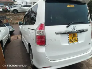Toyota Noah 2008 White