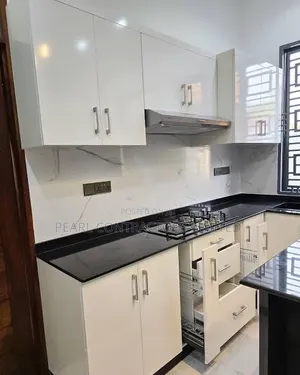 Kitchen/Premium Kitchen Cabinets From 1,000,000 Per Running Meter.