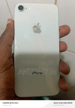 Apple iPhone 8 64 GB White