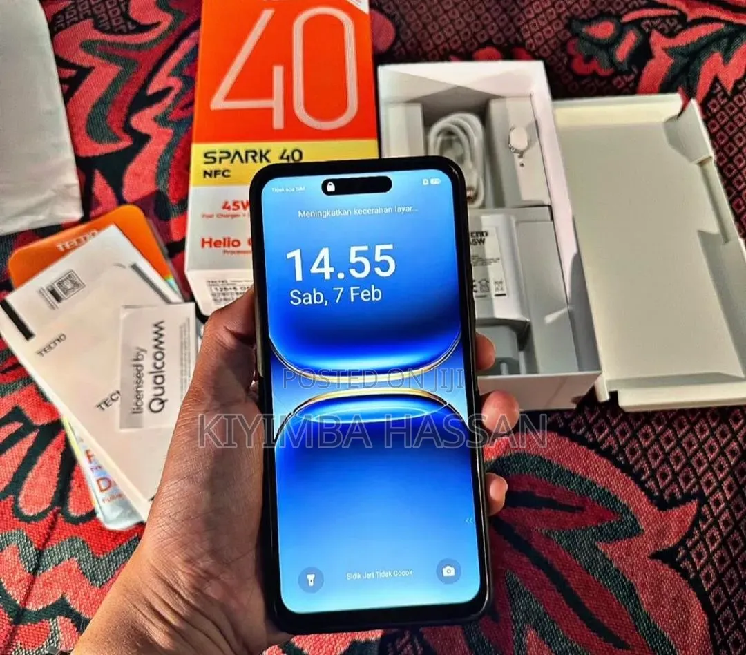 New Tecno Spark 40 256 GB Orange