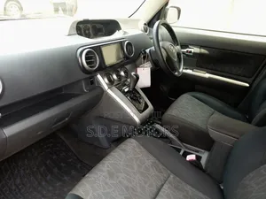 Toyota Rumion 1.5 FWD 2023 Red