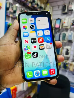 Apple iPhone 11 128 GB Yellow