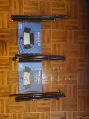 LED Lights (2) + Tripod Stand