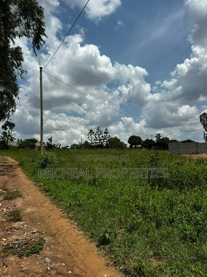 Plot for Sell Gayaza Kiwenda at 22m With Land Titles
