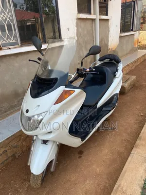 Yamaha Majesty 2020 White