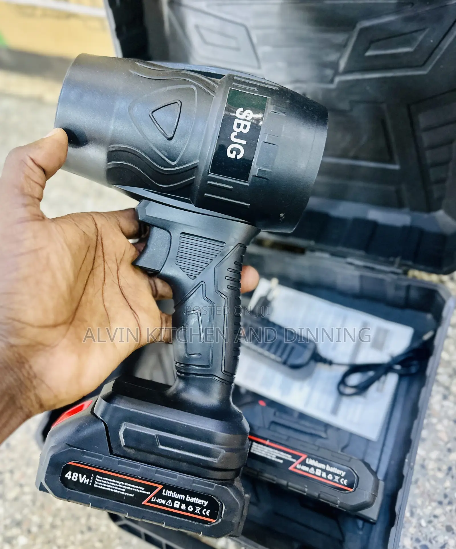 Cordless Blower With Two Batteries