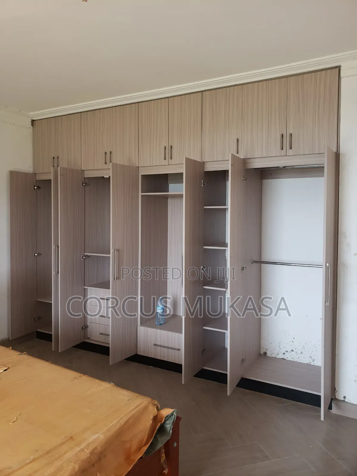 PVC/Plastic Wardrobe