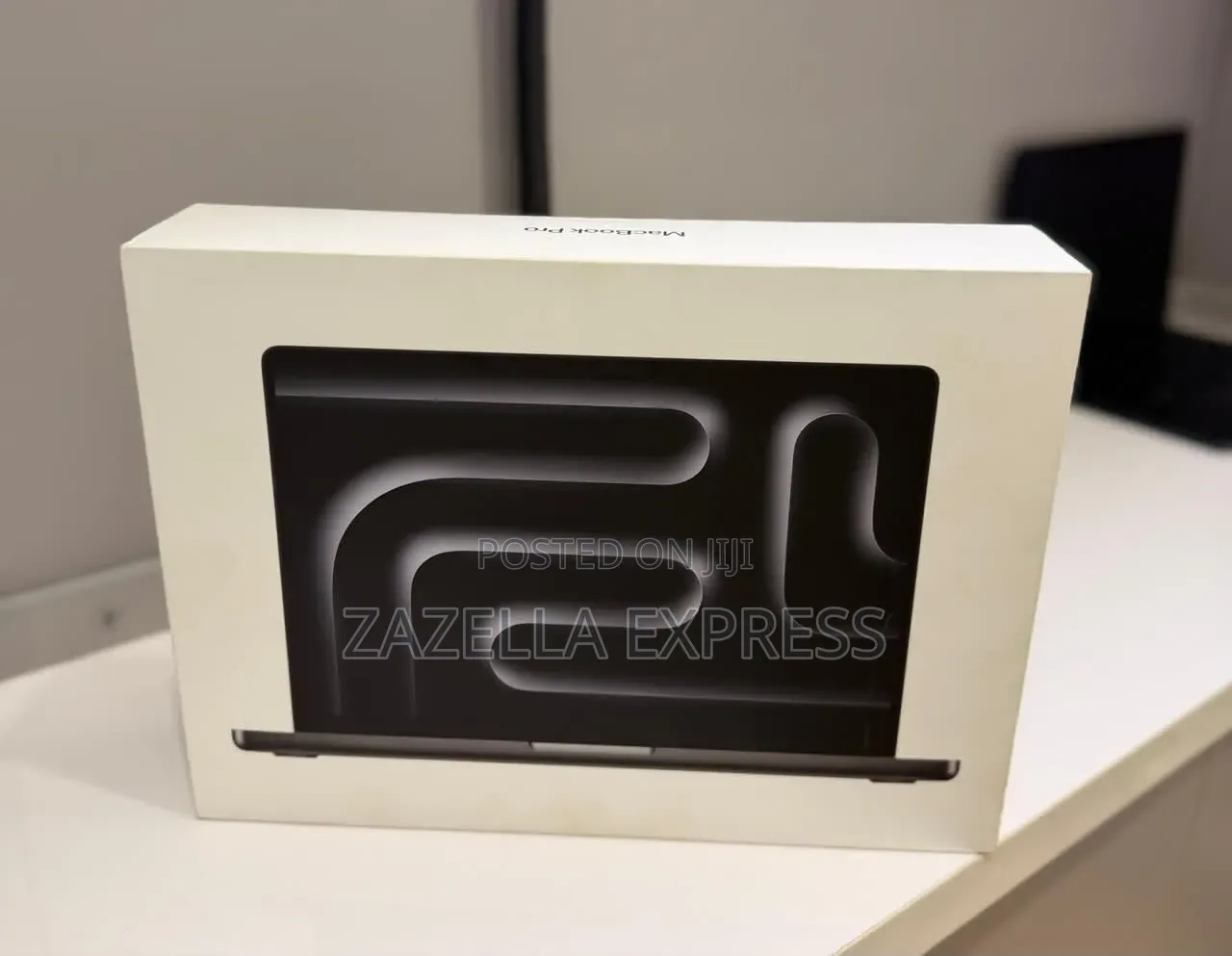 New Laptop Apple MacBook Pro 16GB Apple M5 SSD 1T