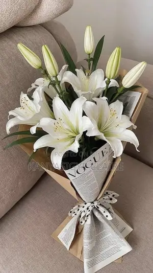 Surprise Fresh Flowers Bouquet for Lover