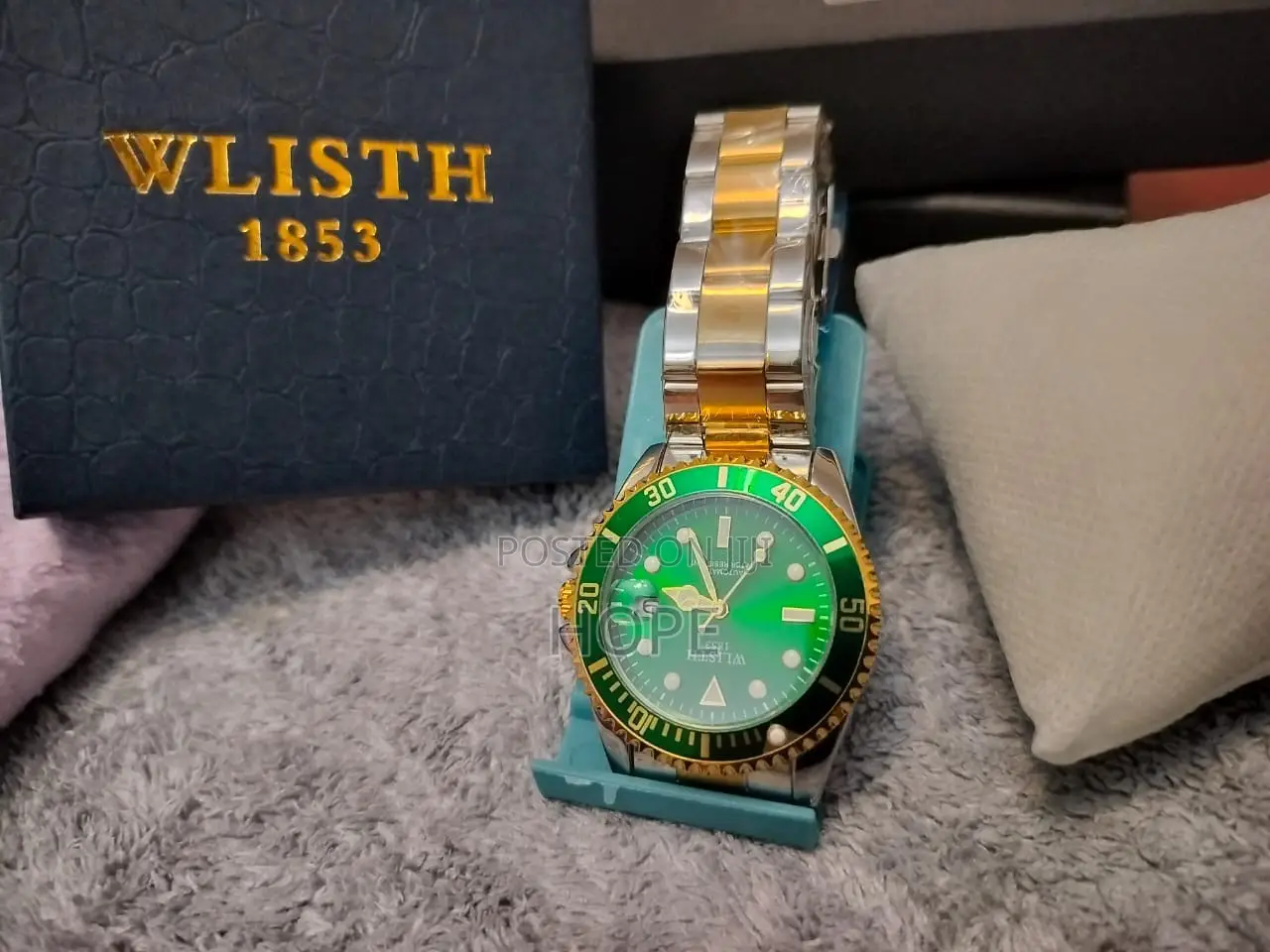 Luxury Green Dial Watch for Women