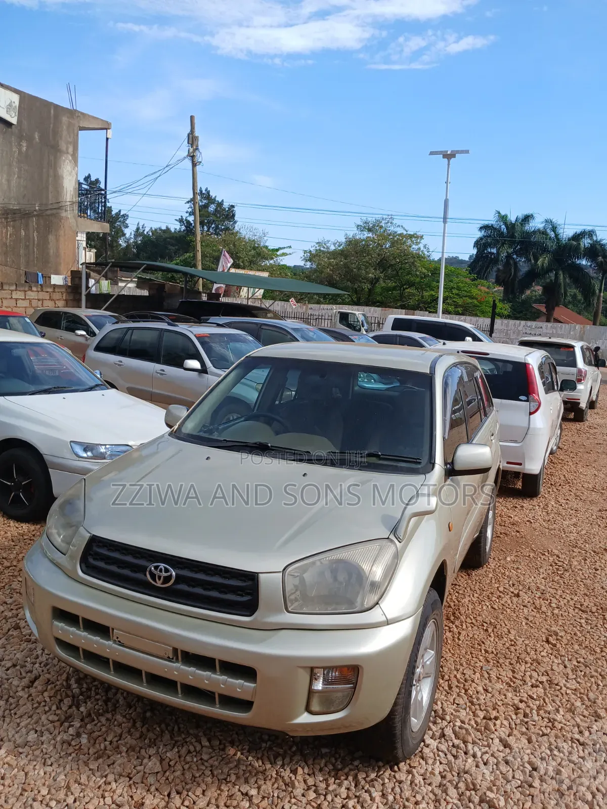 Toyota RAV4 Automatic 2003 Gold