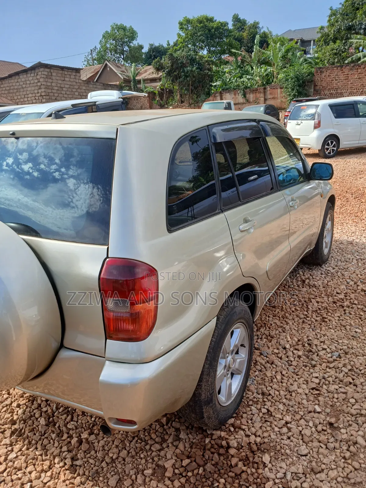 Toyota RAV4 Automatic 2003 Gold