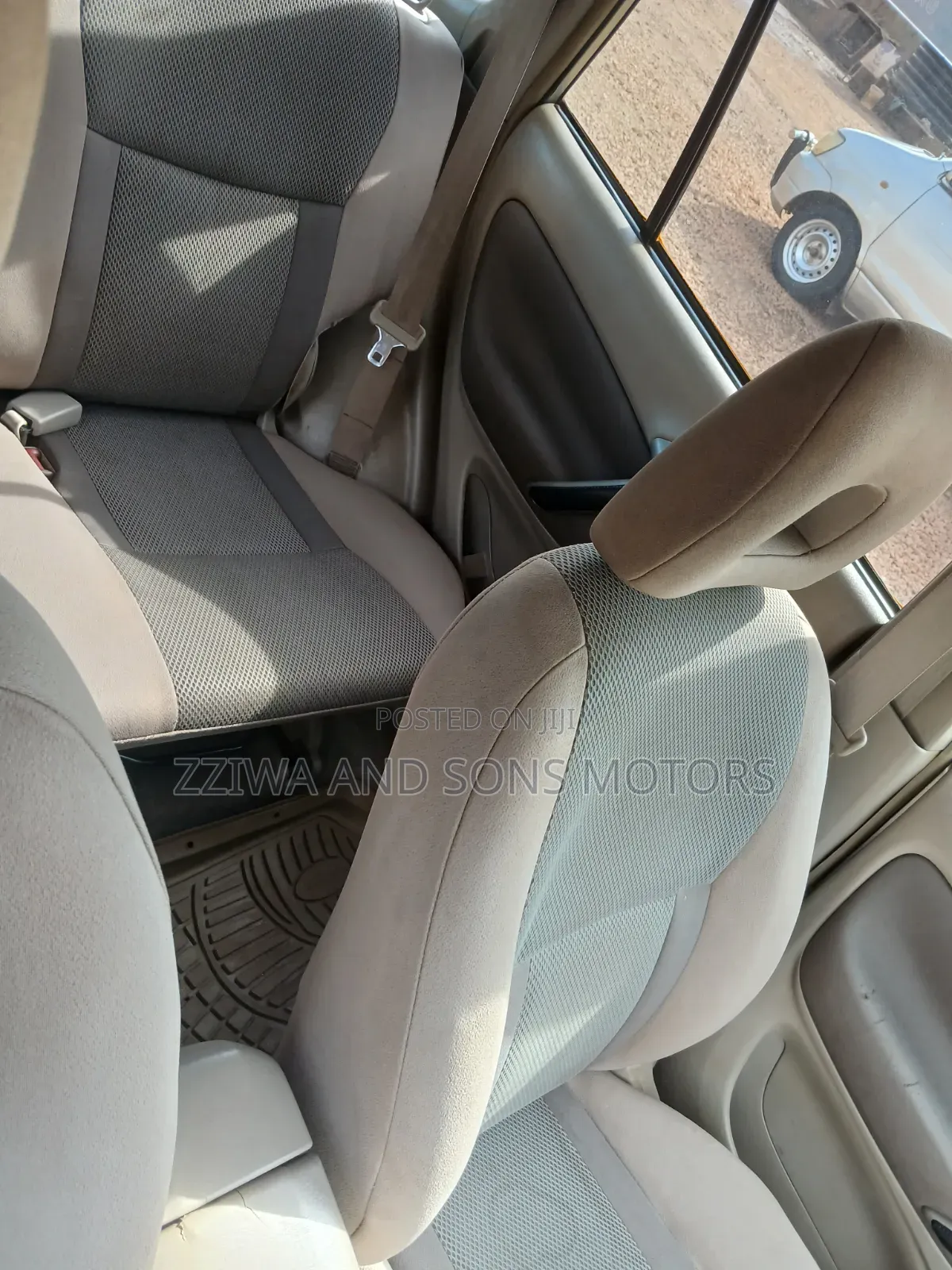 Toyota RAV4 Automatic 2003 Gold