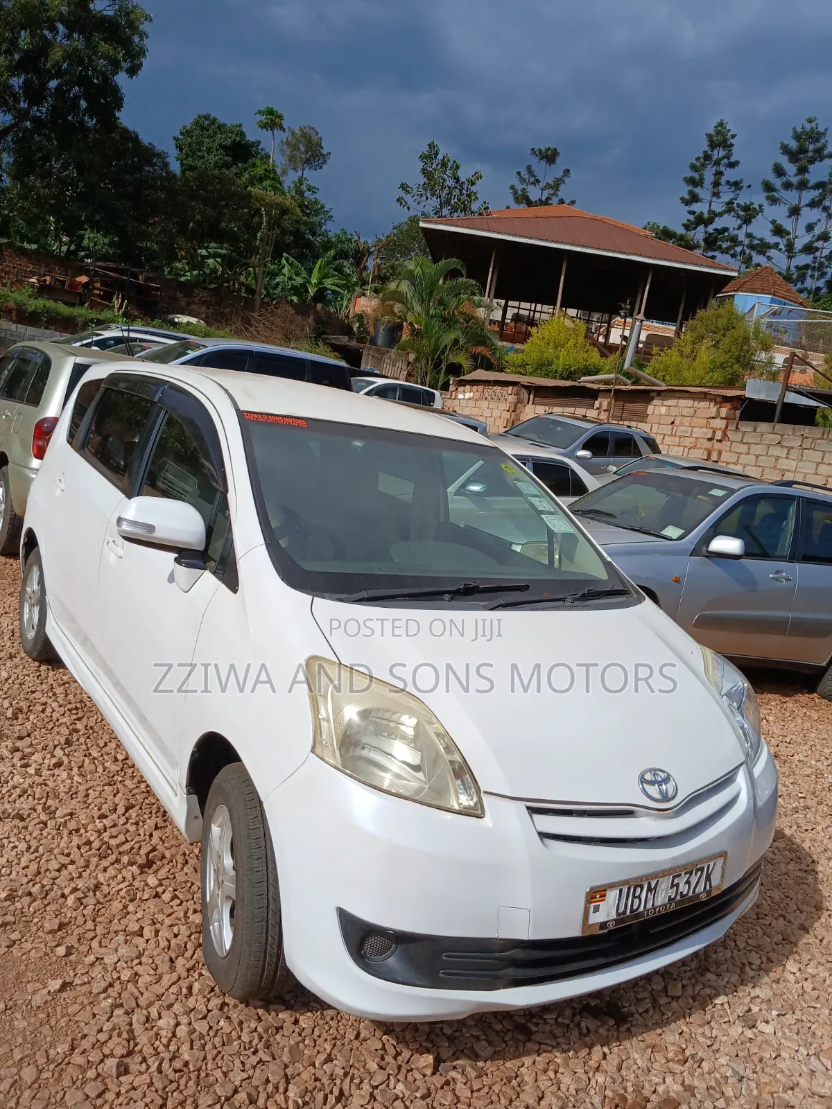 Toyota Passo Sette 1.5 AWD 2009 White