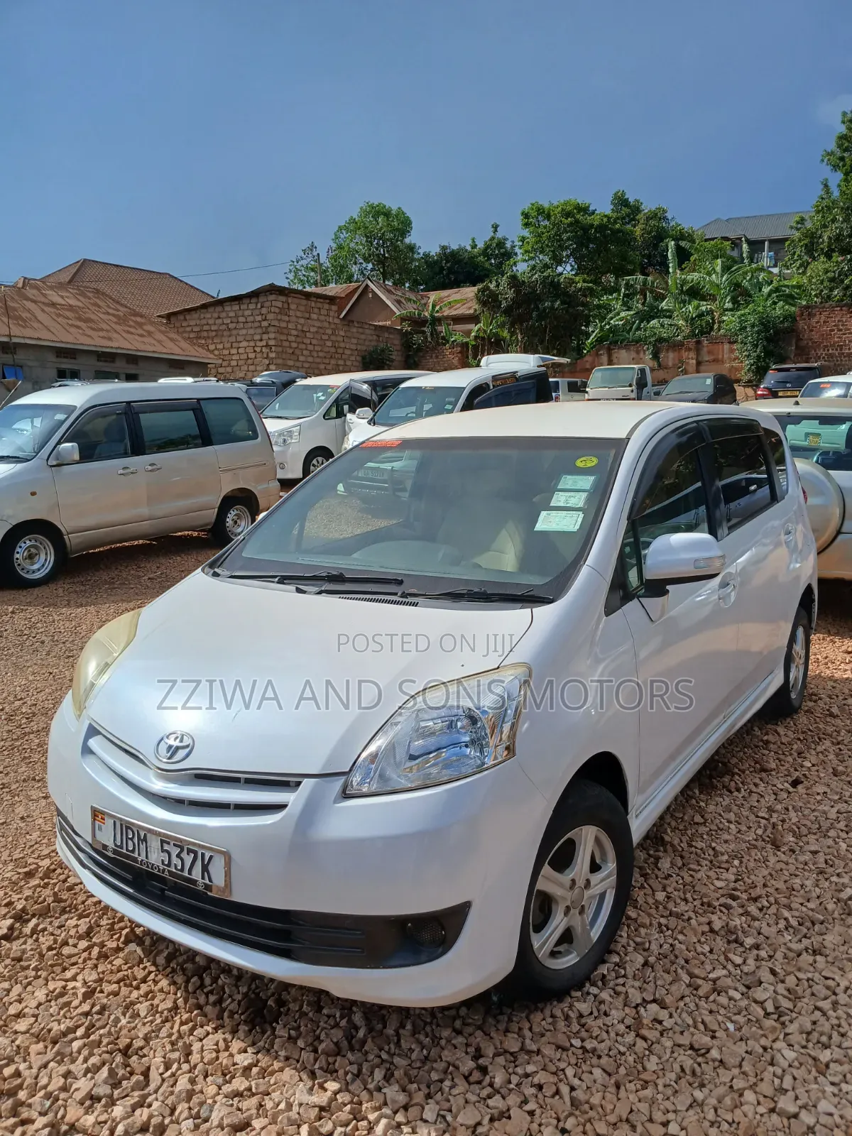 Toyota Passo Sette 1.5 AWD 2009 White