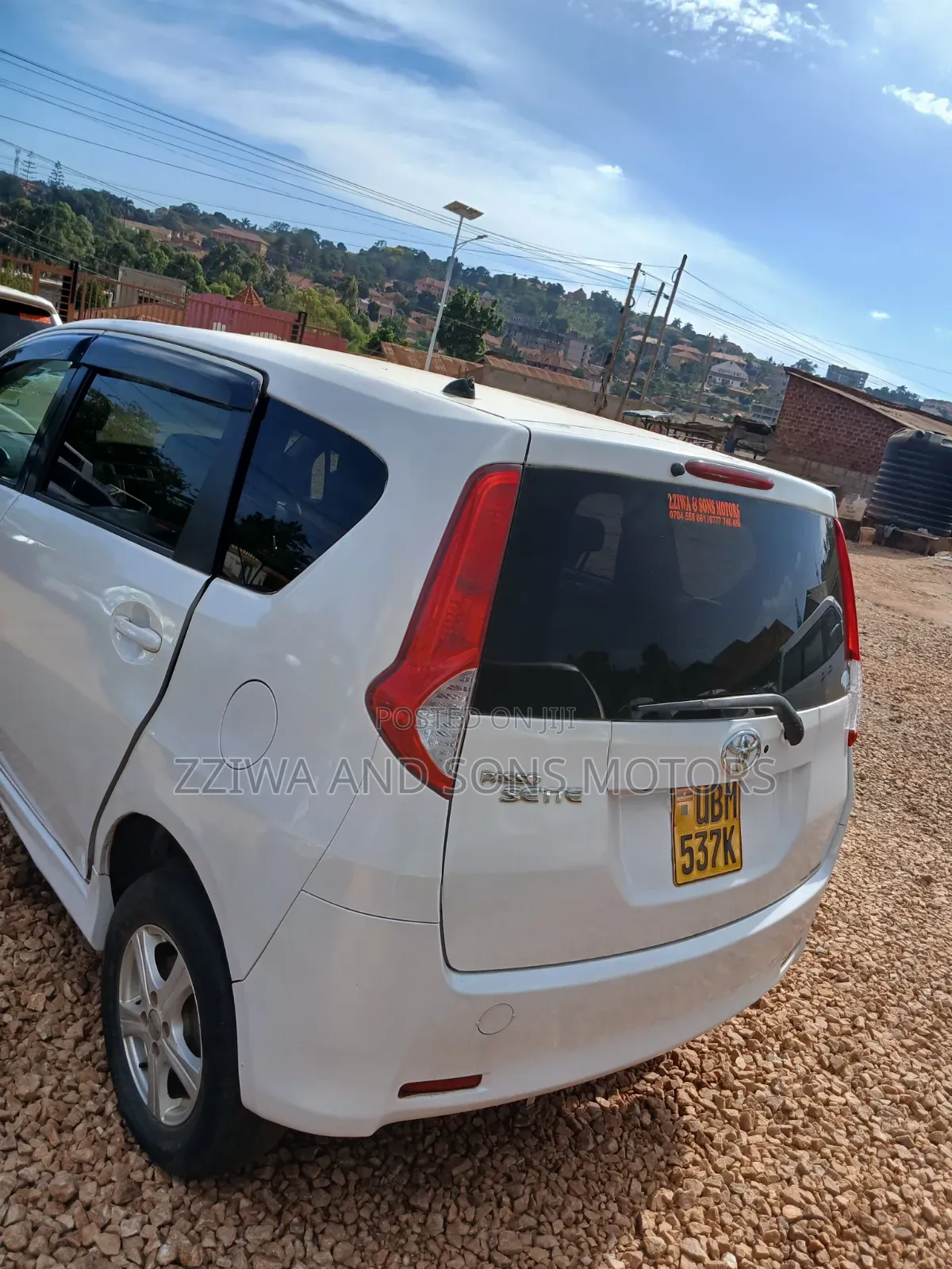Toyota Passo Sette 1.5 AWD 2009 White