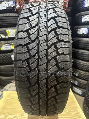 235/65r17 Adventure All Terrain a/T Tires