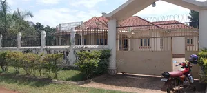 3bdrm Bungalow in Nalugala Estate, Katabi for sale