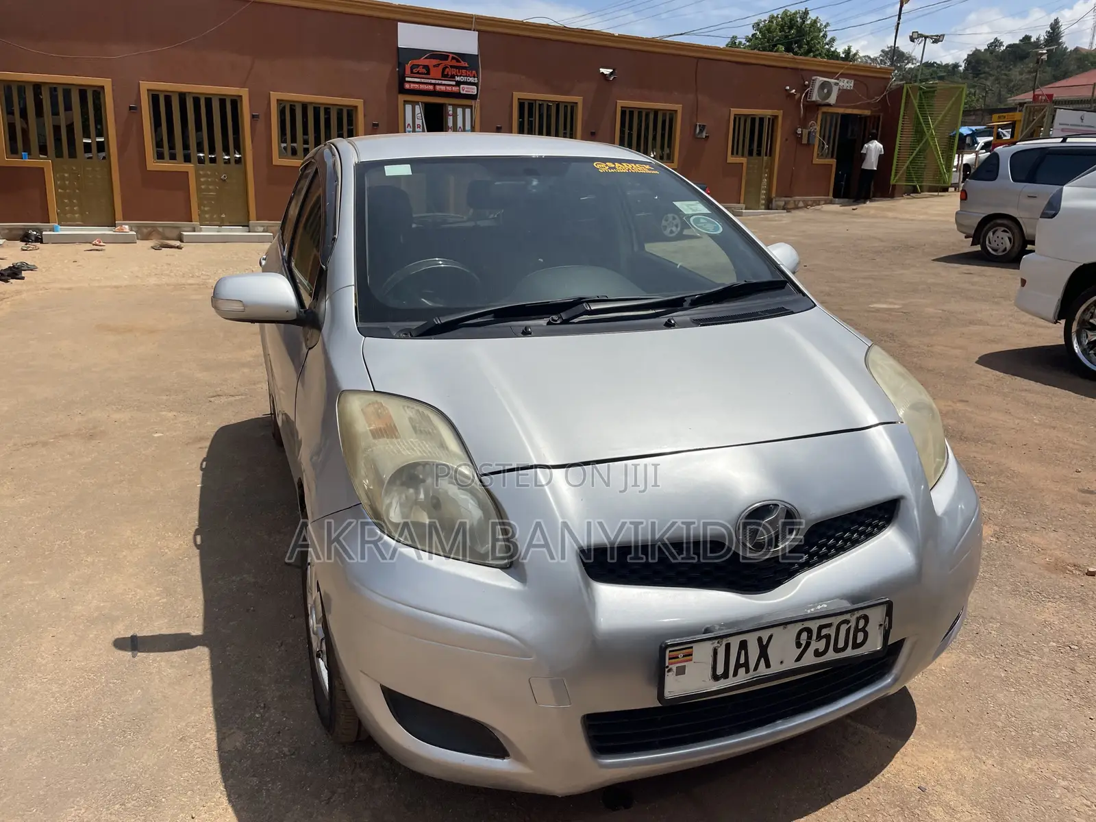 Toyota Vitz 2008 Silver