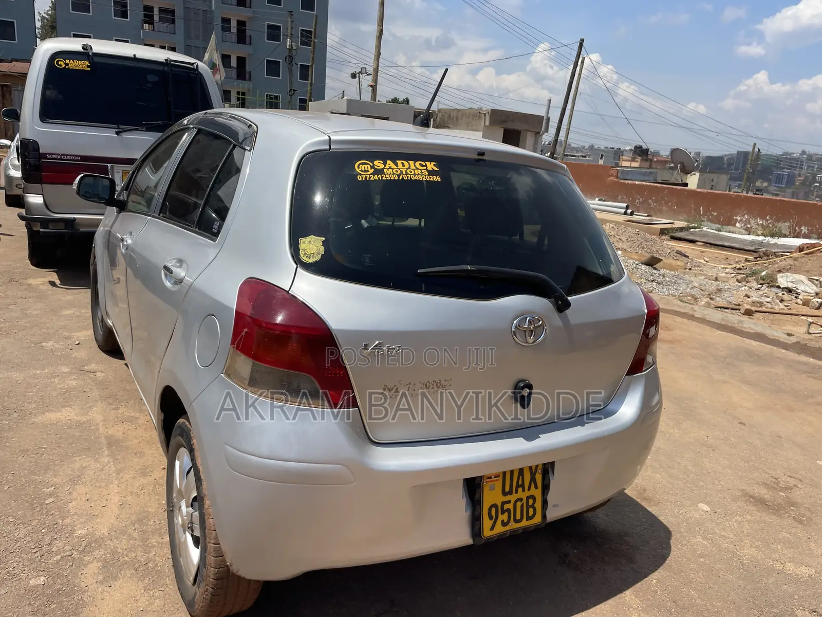 Toyota Vitz 2008 Silver