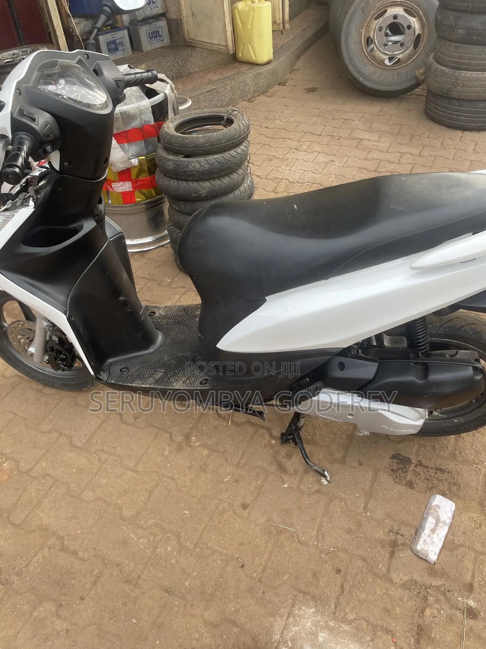Honda Dio 2010 White