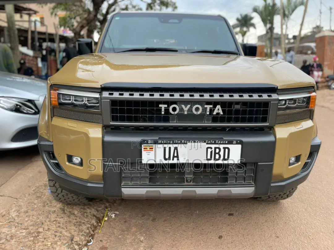 Toyota Land Cruiser Prado 2.8 2024 Brown