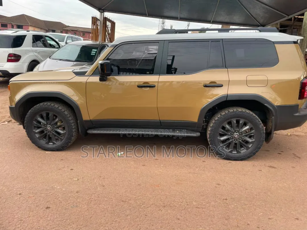 Toyota Land Cruiser Prado 2.8 2024 Brown