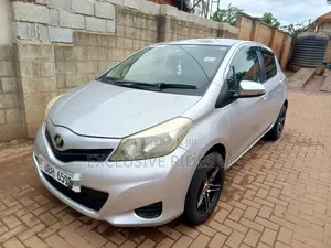 Toyota Vitz 1.3 AWD 3dr 2012 Silver