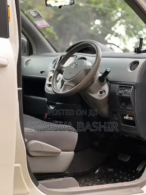 Toyota Sienta 2008 White