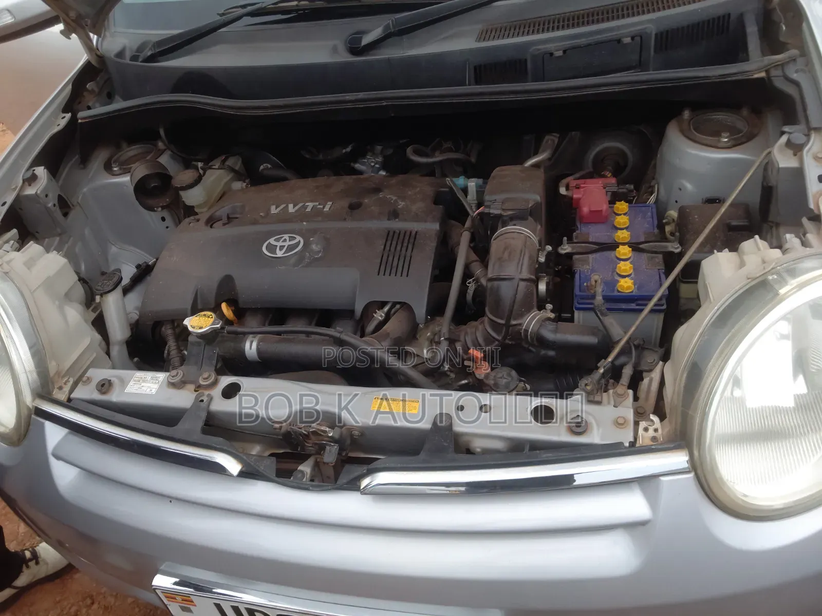 Toyota Sienta 2010 Silver
