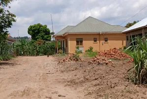 Prime Plots for Sale at Bukalango Kulya Show Land Estate~Hoima Road X