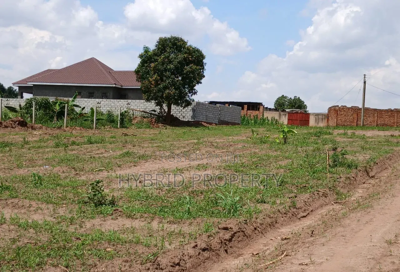 Prime Plots for Sale at Bukalango Kulya Show Land Estate~Hoima Road X