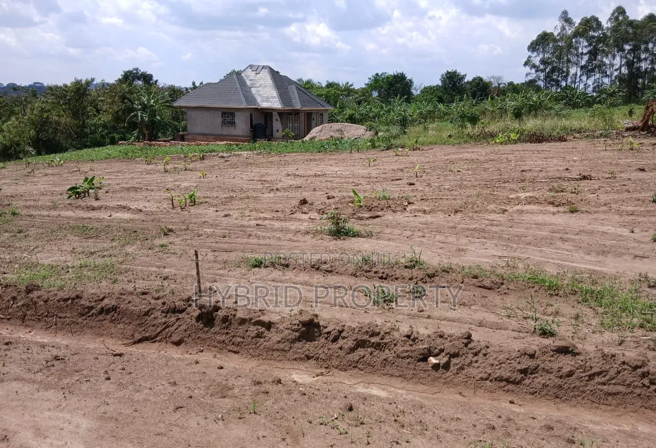Prime Plots for Sale at Bukalango Kulya Show Land Estate~Hoima Road X