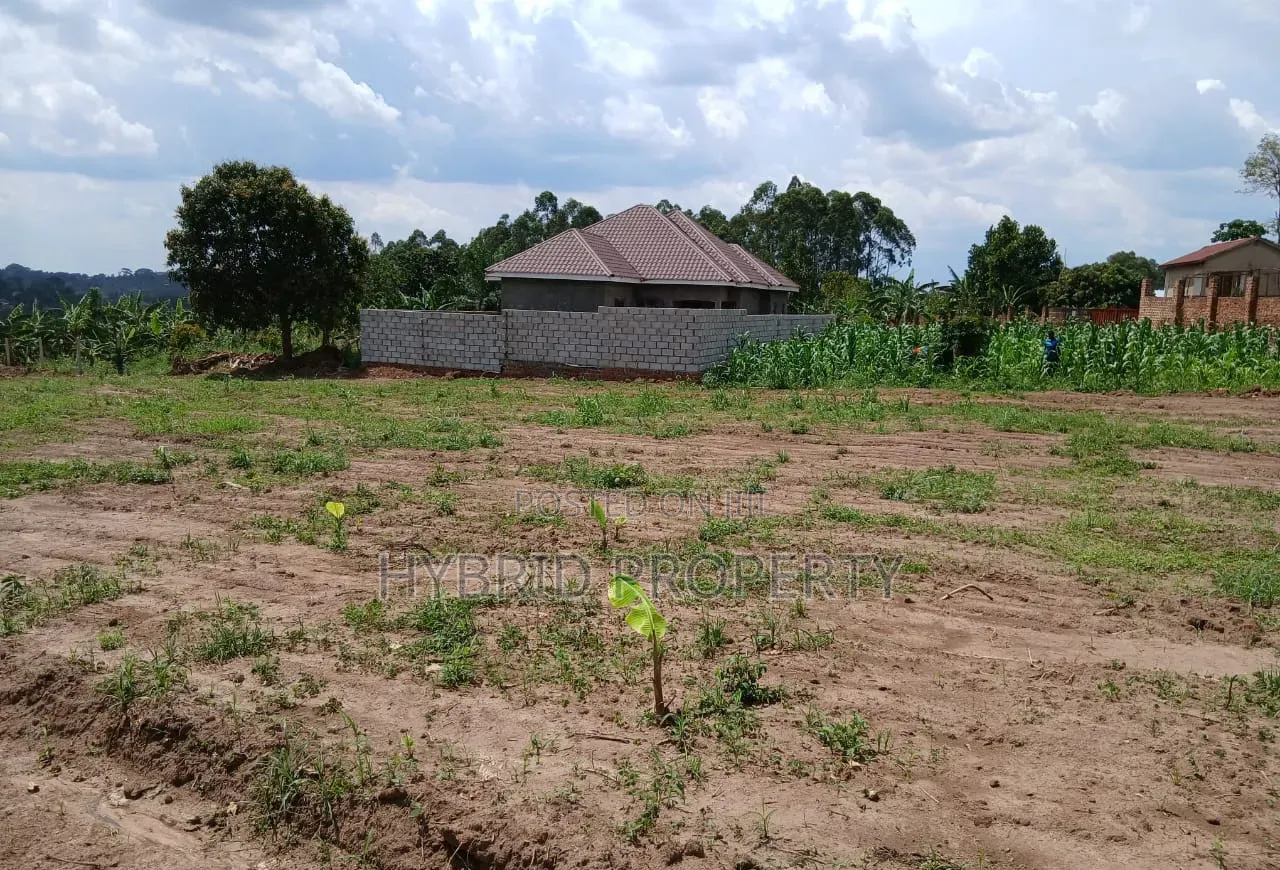 Prime Plots for Sale at Bukalango Kulya Show Land Estate~Hoima Road X