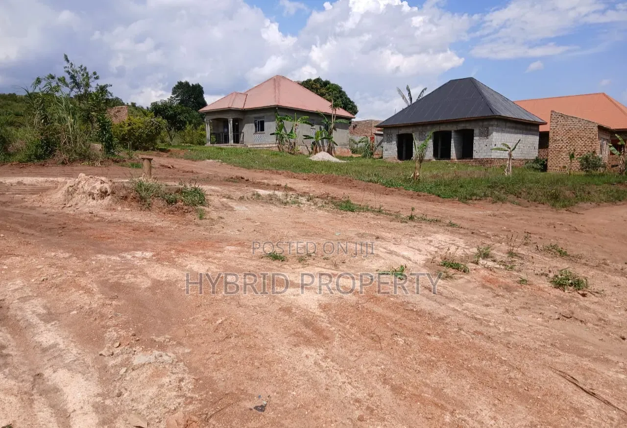 Prime Plots for Sale Nampunge~Kakiri Kulya Show Modern Estate~Hoima Rd