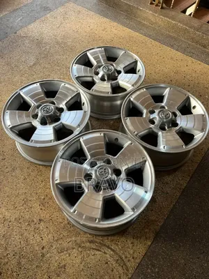 Land Cruiser Size 17 Rims From Japan