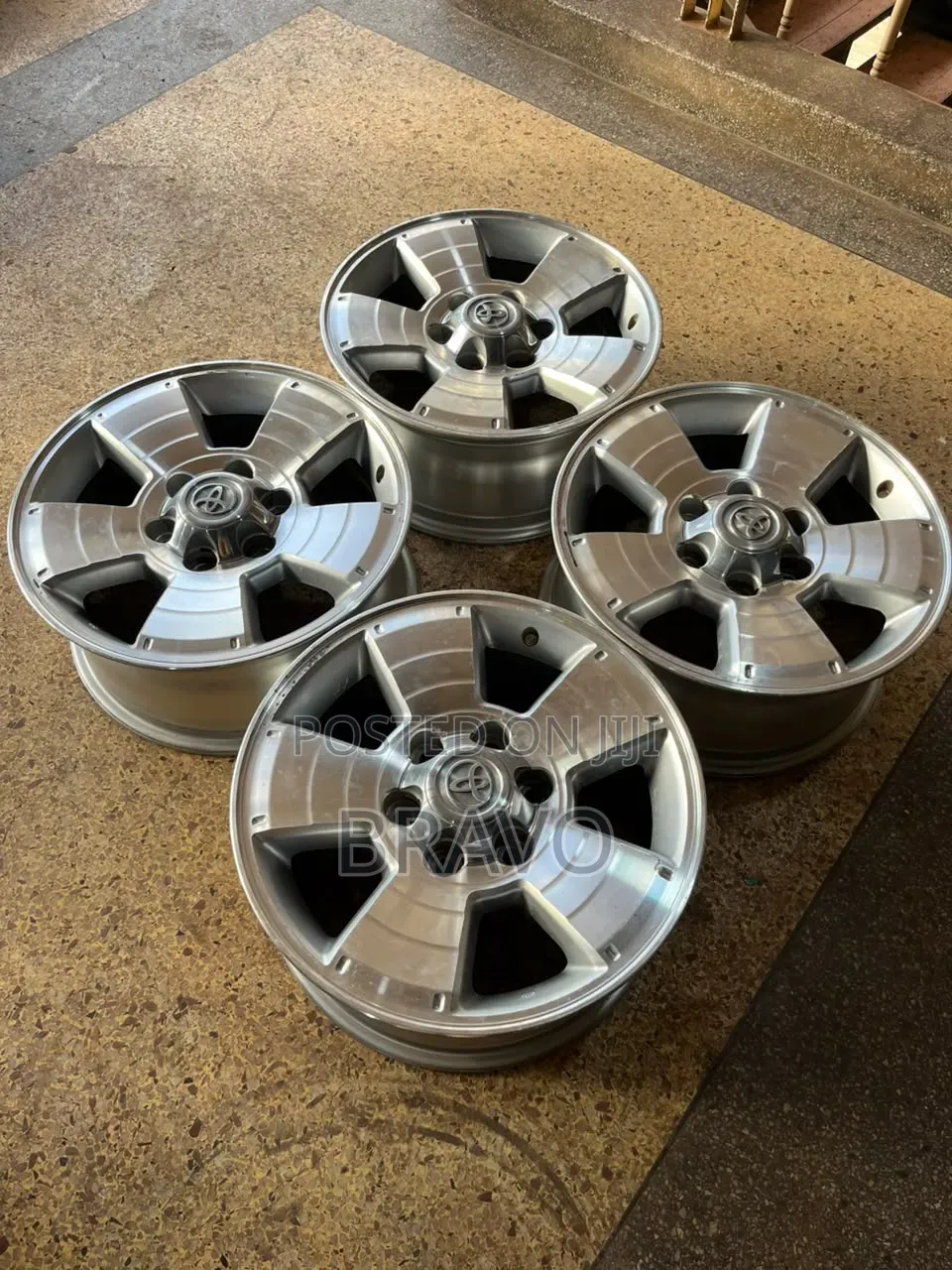 Land Cruiser Size 17 Rims From Japan