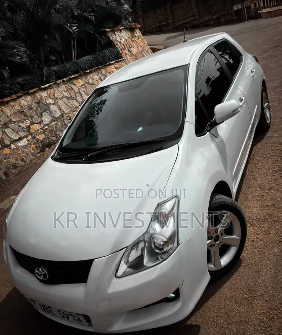 Toyota Blade 2007 White