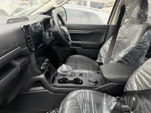 Ford Ranger 2025 Beige