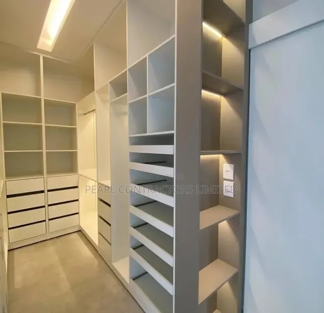Wardrobes/Walk-in Closet From 950,000 Per Running Meter.