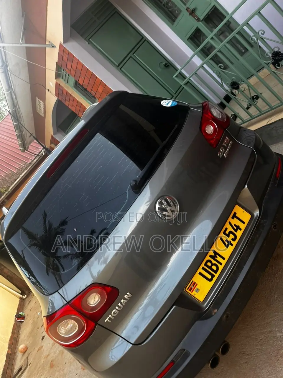 Volkswagen Tiguan 2010 Gray
