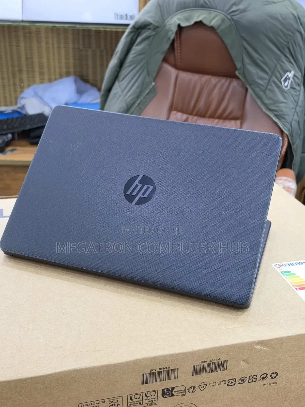 Laptop HP 14-ep0063 8GB Intel Celeron SSD 256GB