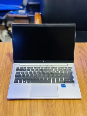 New Laptop HP EliteBook 840 G8 16GB Intel Core i5 SSD 512GB