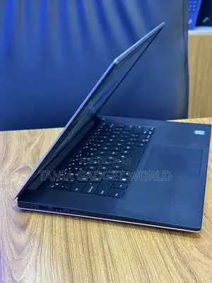 Laptop Dell Precision 5540 16GB Intel Core i7 SSD 512GB
